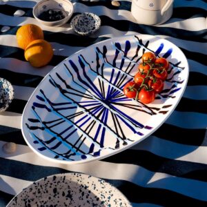 Stort Italiensk serveringsfad med håndmalet grafisk mønster | 41 cm fra Nicola Fasano