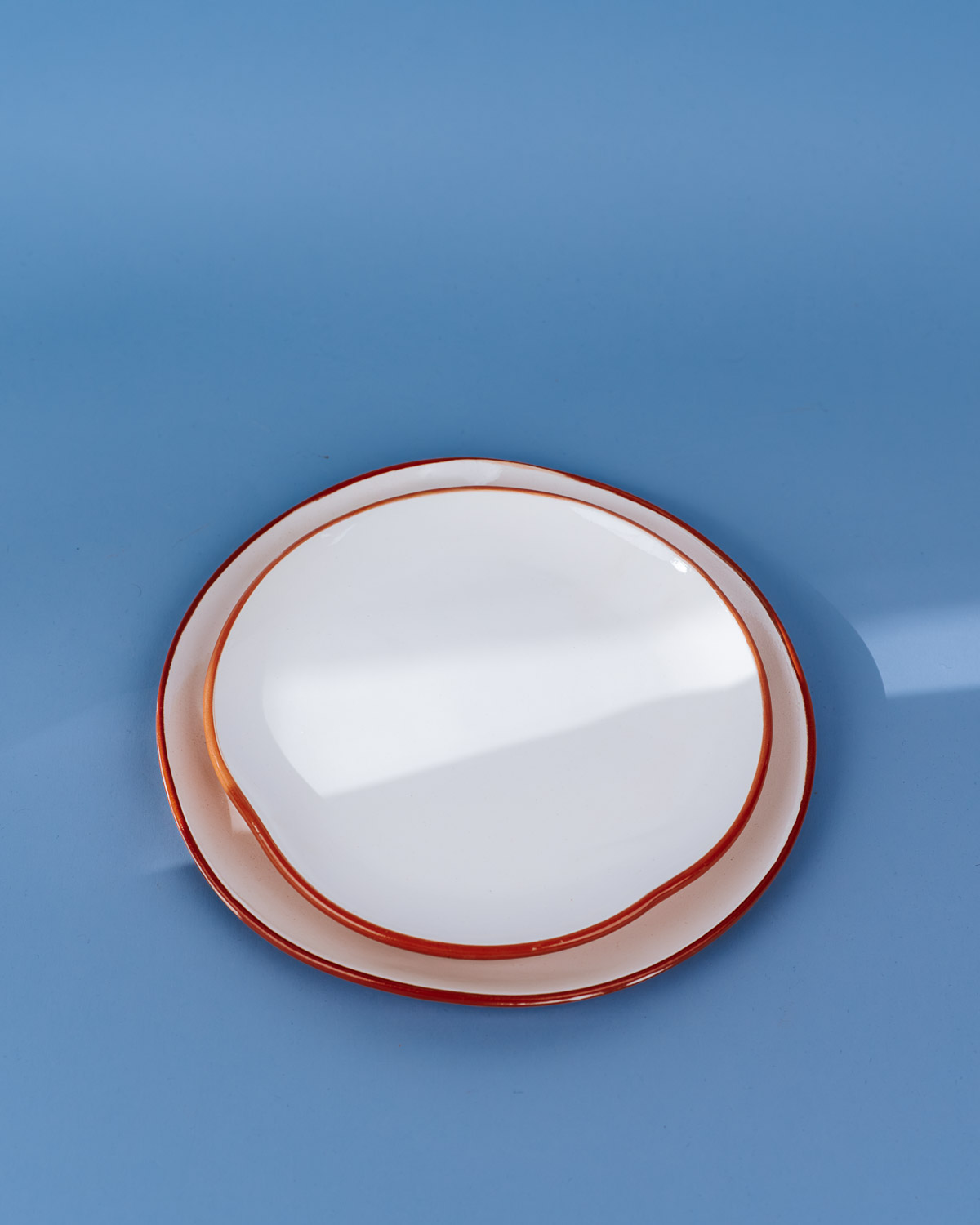 Livona-2825 Håndlavet frokosttallerken i organisk design